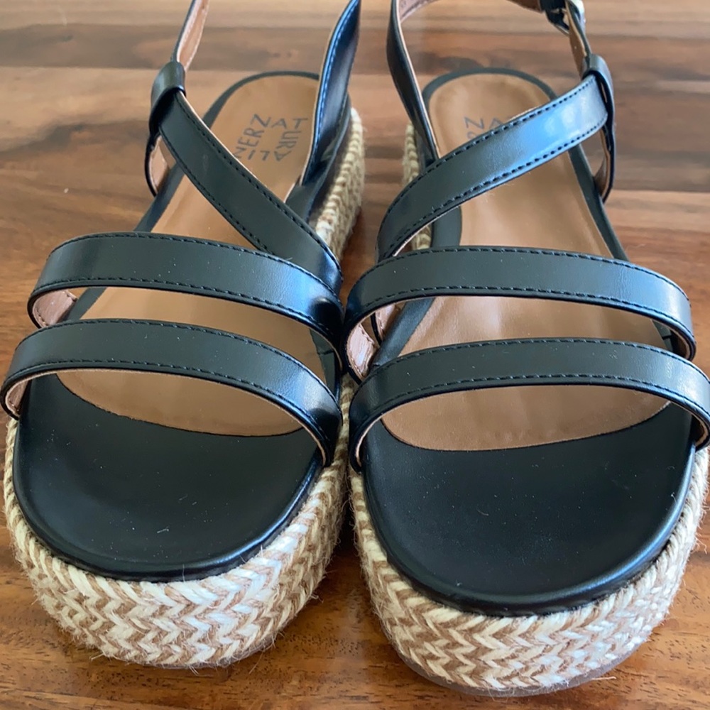 Brand new! Never worn !!